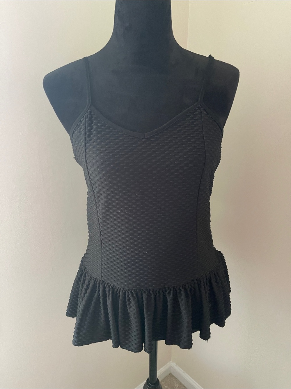 Atmosphere Black Textured Ruffle-Hem Camisole